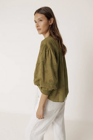 Indi & Cold  camisa khaki embroidery shirt back