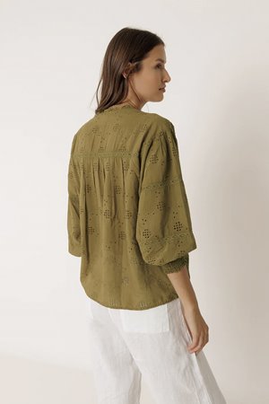Indi & Cold  camisa khaki embroidery shirt detail