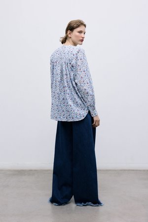 The New Society cloe shirt detail