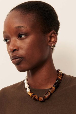 Sessun vylie necklace back