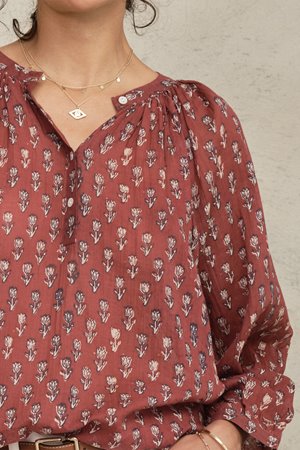 M.A.B.E arli print top berry back