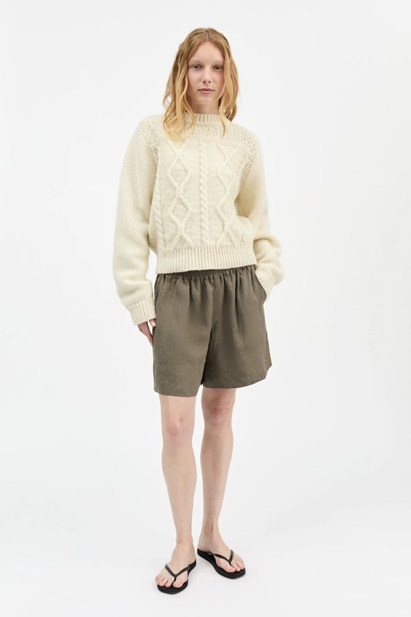 Skall Studio vetiver shorts 
