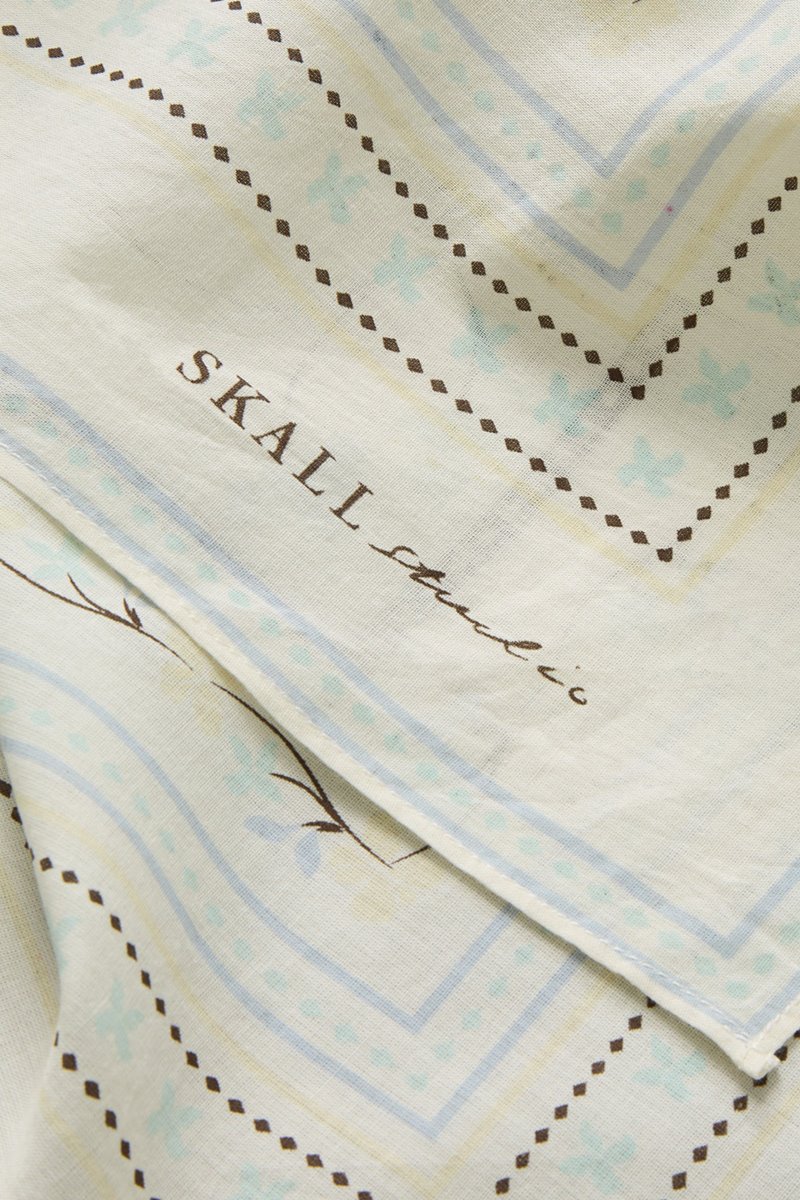 Skall Studio floral small scarf cream side