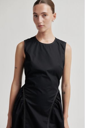 Second Female larkini sculptured dress black  detail