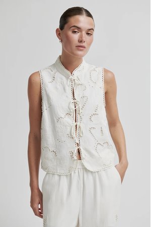 Second Female vilea top eggnog