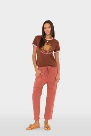 Xirena  draper pant cinnabar coral stitch 