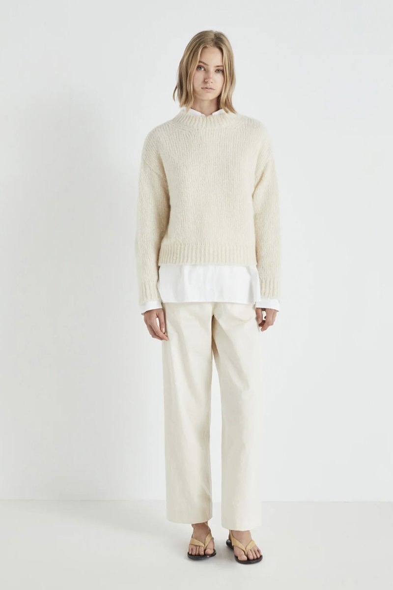 Masscob claude knit talc side