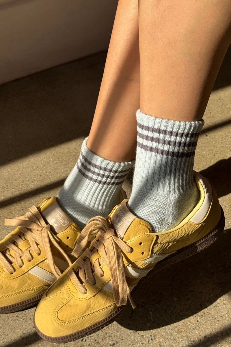 Le Bon Shoppe girlfriend sock ice water side