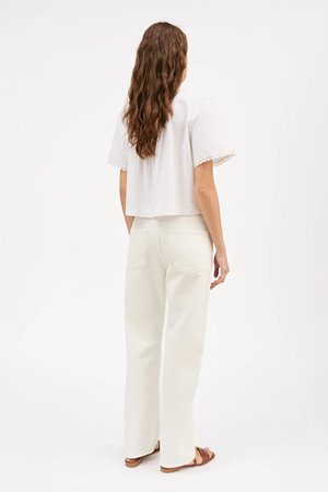 Skall Studio freesia blouse optic white detail