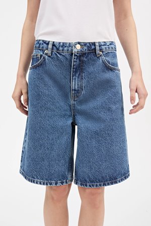 Skall Studio wilson short side