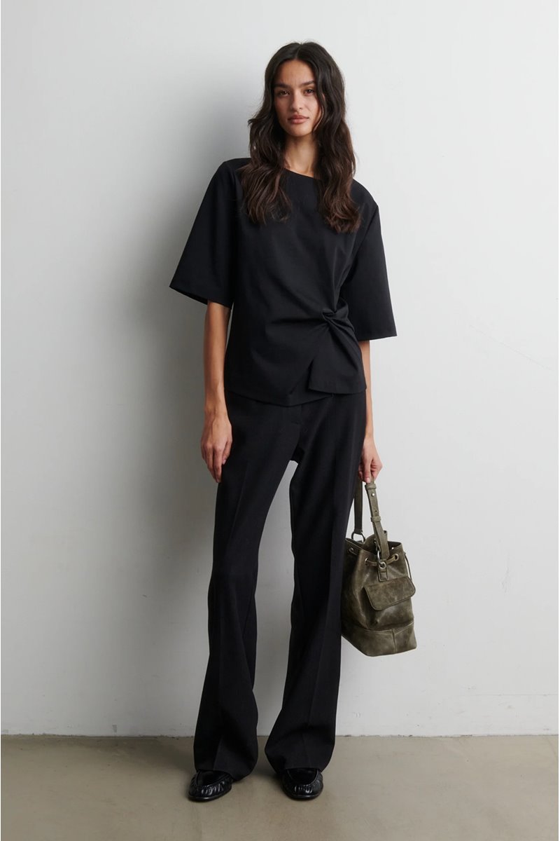 Second Female arkai drape tee side