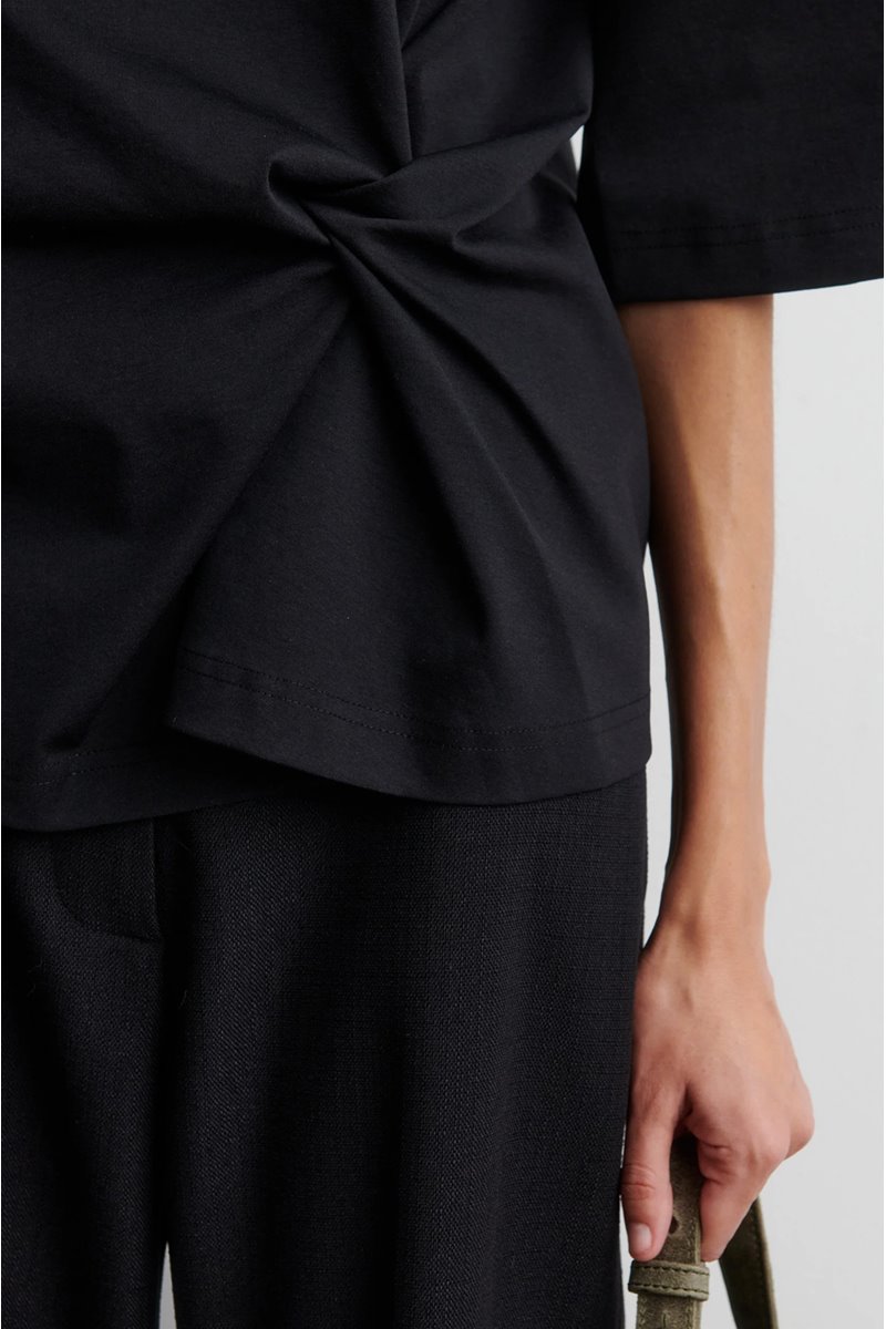 Second Female arkai drape tee detail