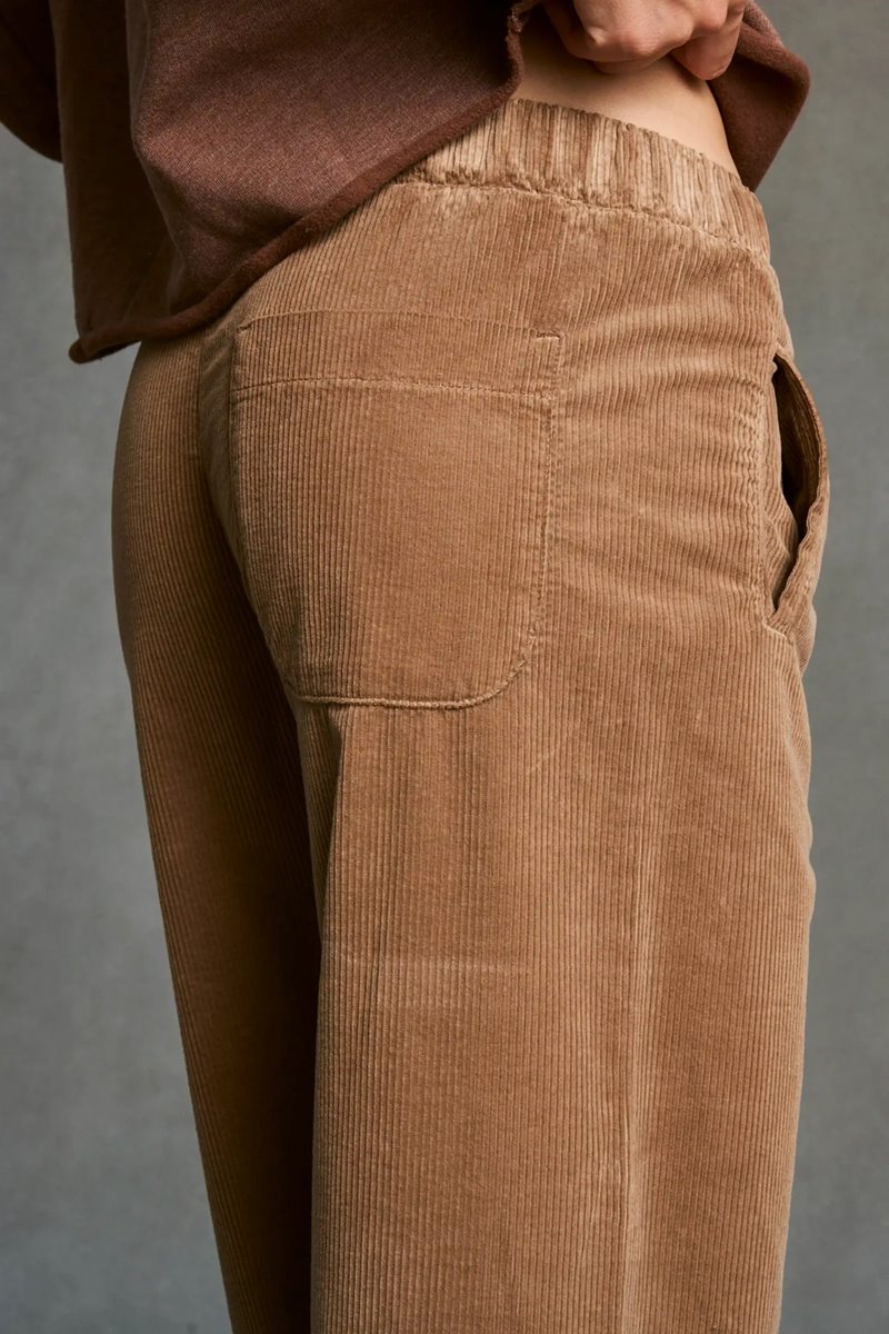 HOD Paris jimmy velvet cord coconut detail