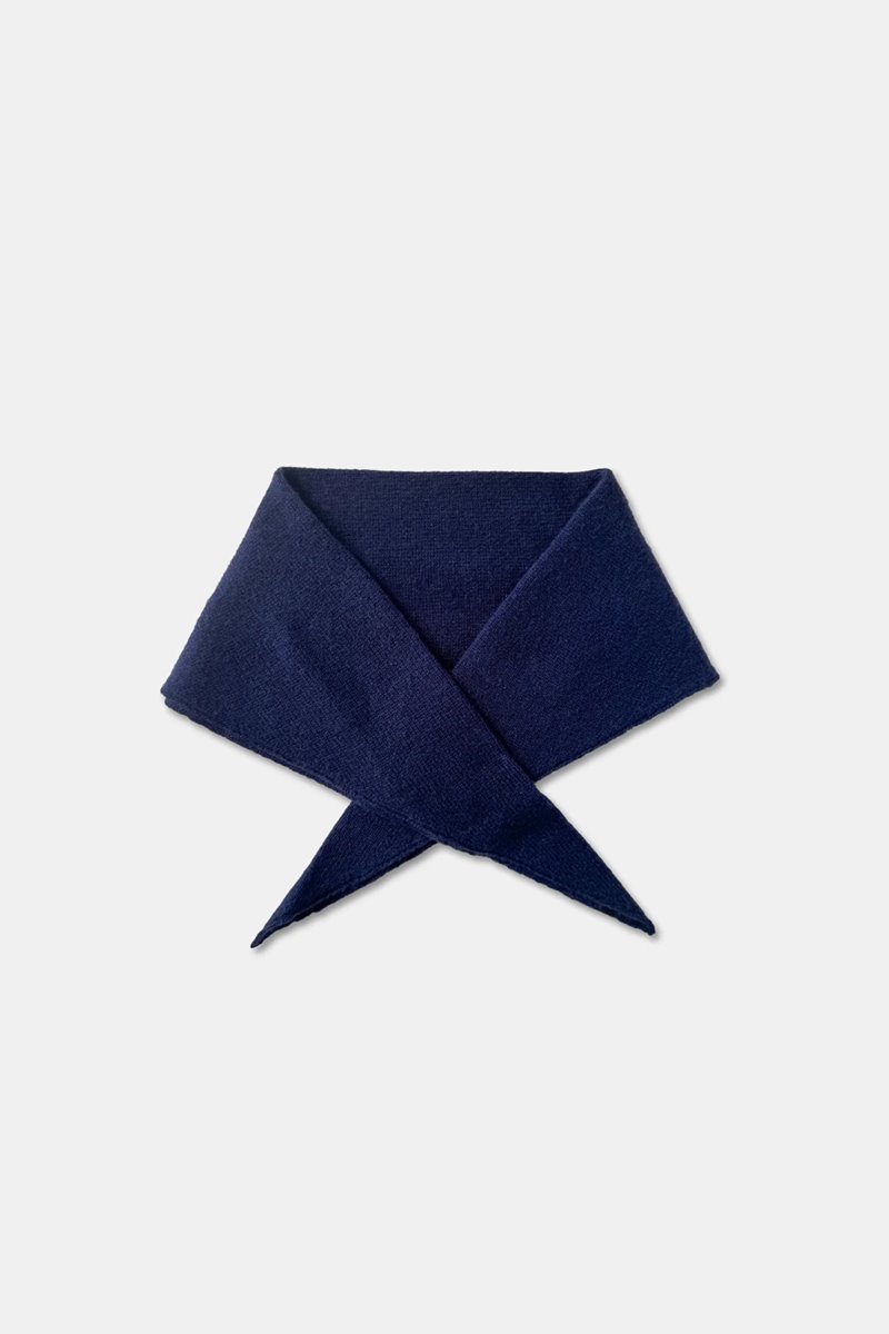 Le Bon Shoppe cashmere bandana navy back