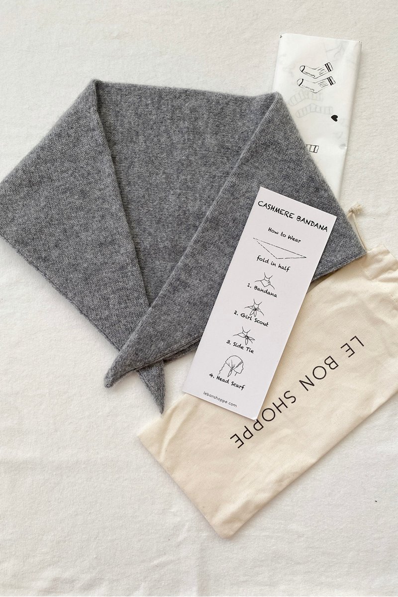 Le Bon Shoppe cashmere bandana grey back