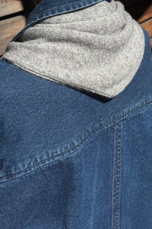 Le Bon Shoppe cashmere bandana grey side