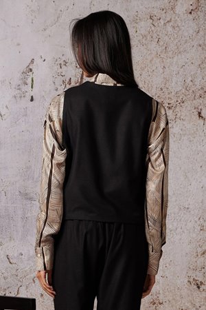 Diega gamao waistcoat - black detail